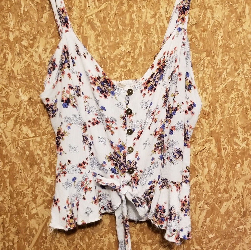 PRICE⬇️🌺Button up tank top